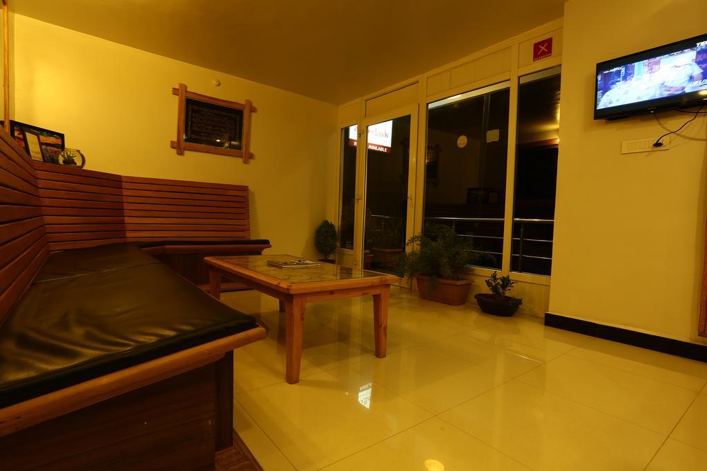 מלון אוטי Al Woodlands Residency מראה חיצוני תמונה