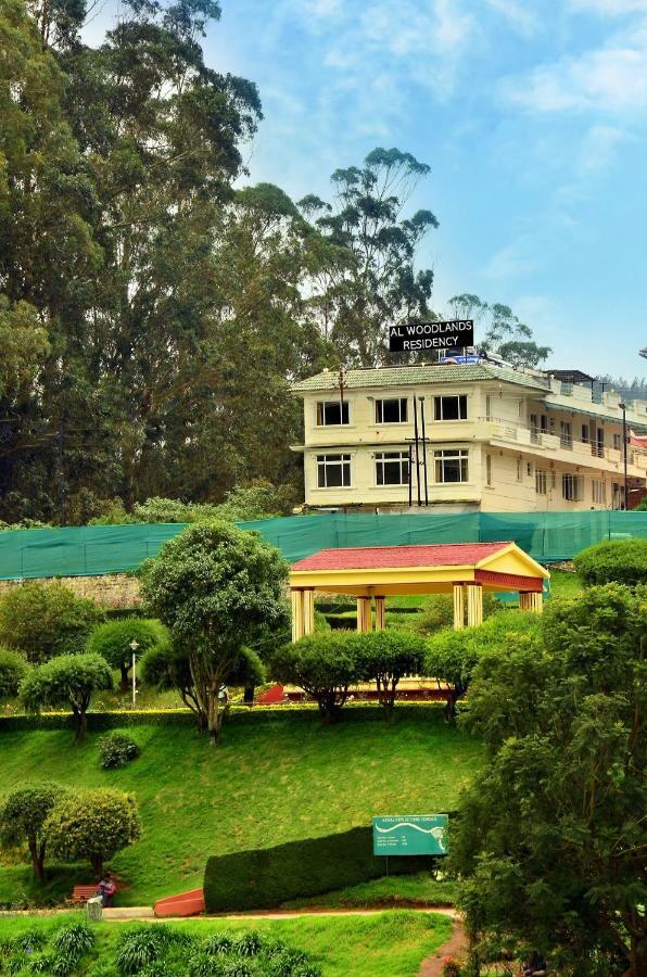 מלון אוטי Al Woodlands Residency מראה חיצוני תמונה